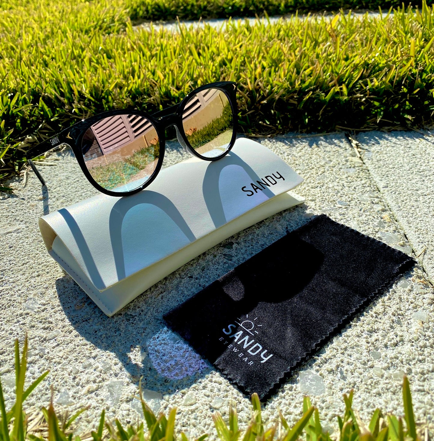 JOSEPHINE Black - Cat Eye Crush | Women’s Fashion Sunglasses